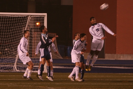 CONSOLATION SEMIFINAL #2 CIS championship: Late goal by Bell pushes Mustangs past Citadins