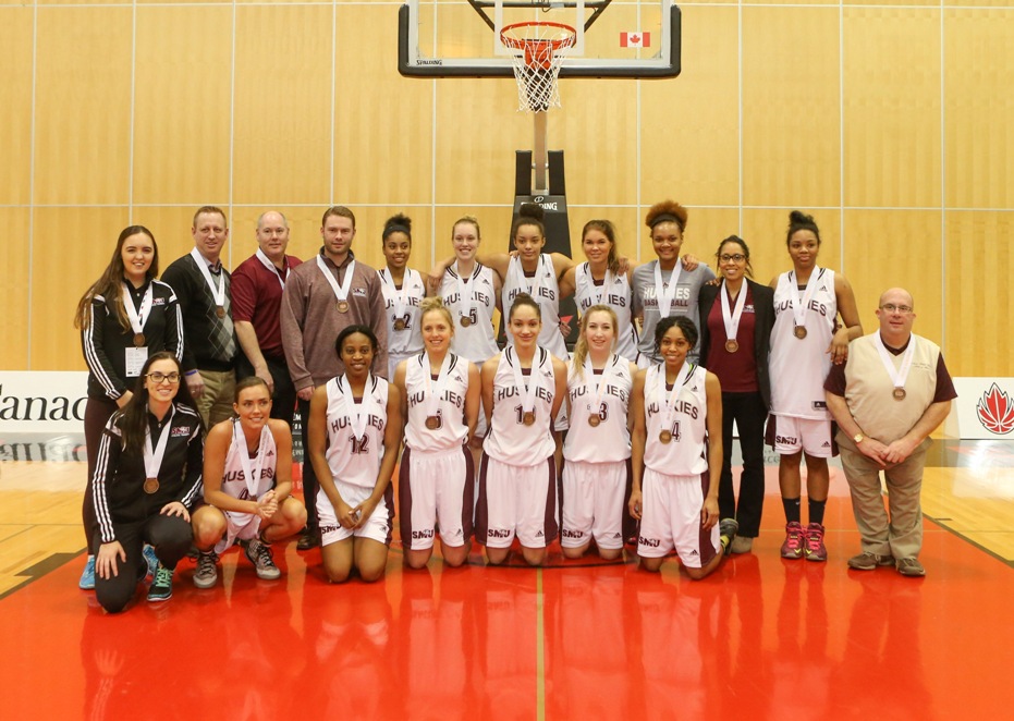 Bronze ArcelorMittal Dofasco CIS women’s basketball championship: Saint Mary's holds off McGill for bronze