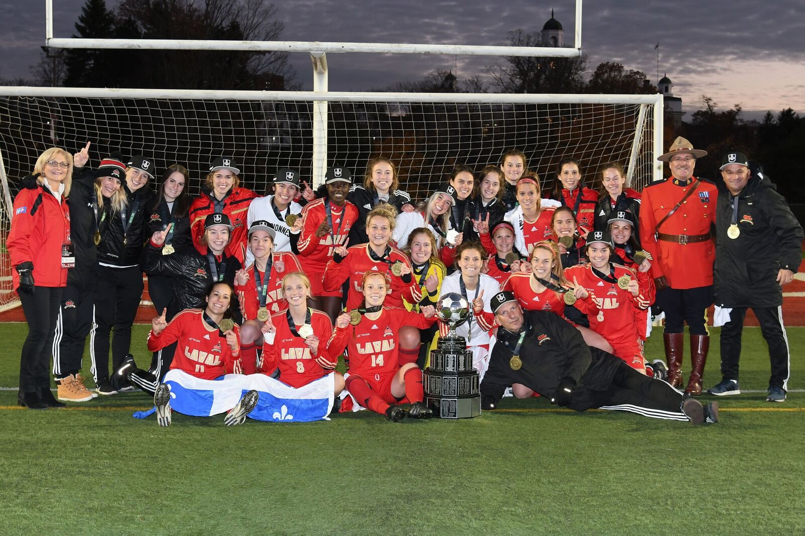 FINAL 2016 women’s soccer championship: Rouge et Or crowned women’s soccer champs after 2-1 win over UBC