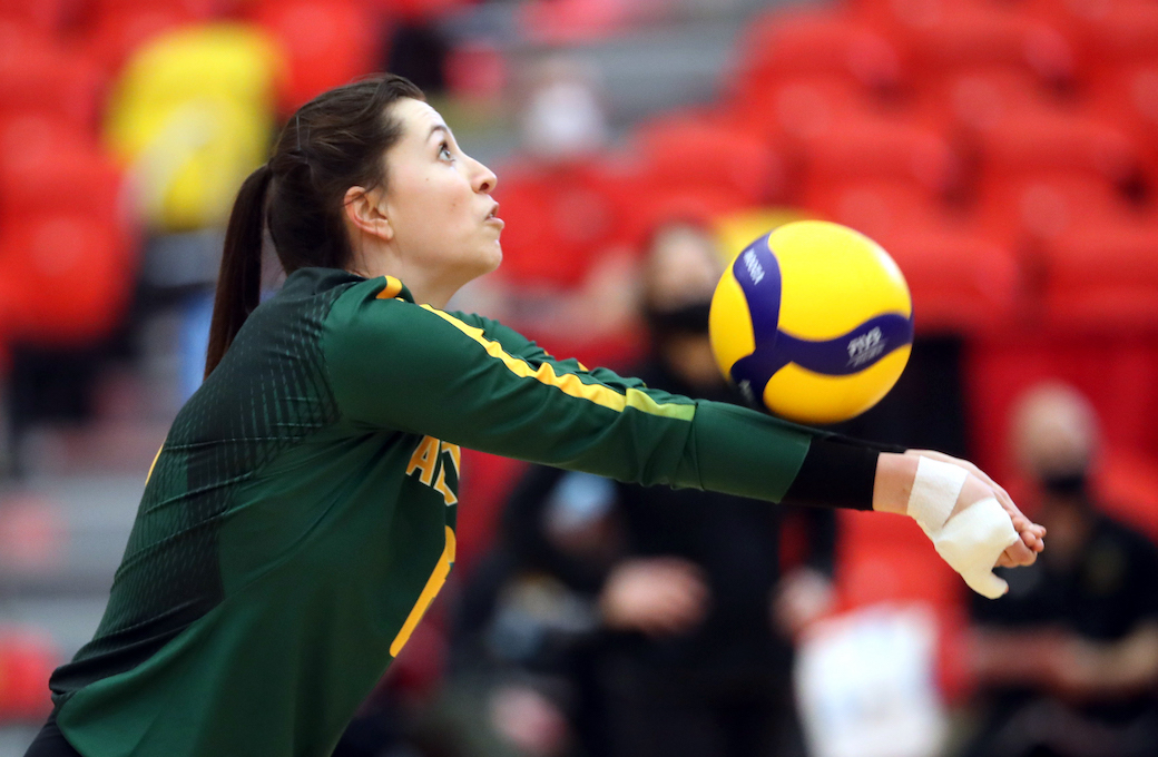 2022 U SPORTS Women’s Volleyball Championship Quarterfinal 2: Alberta cruises to semifinals with victory over Dalhousie